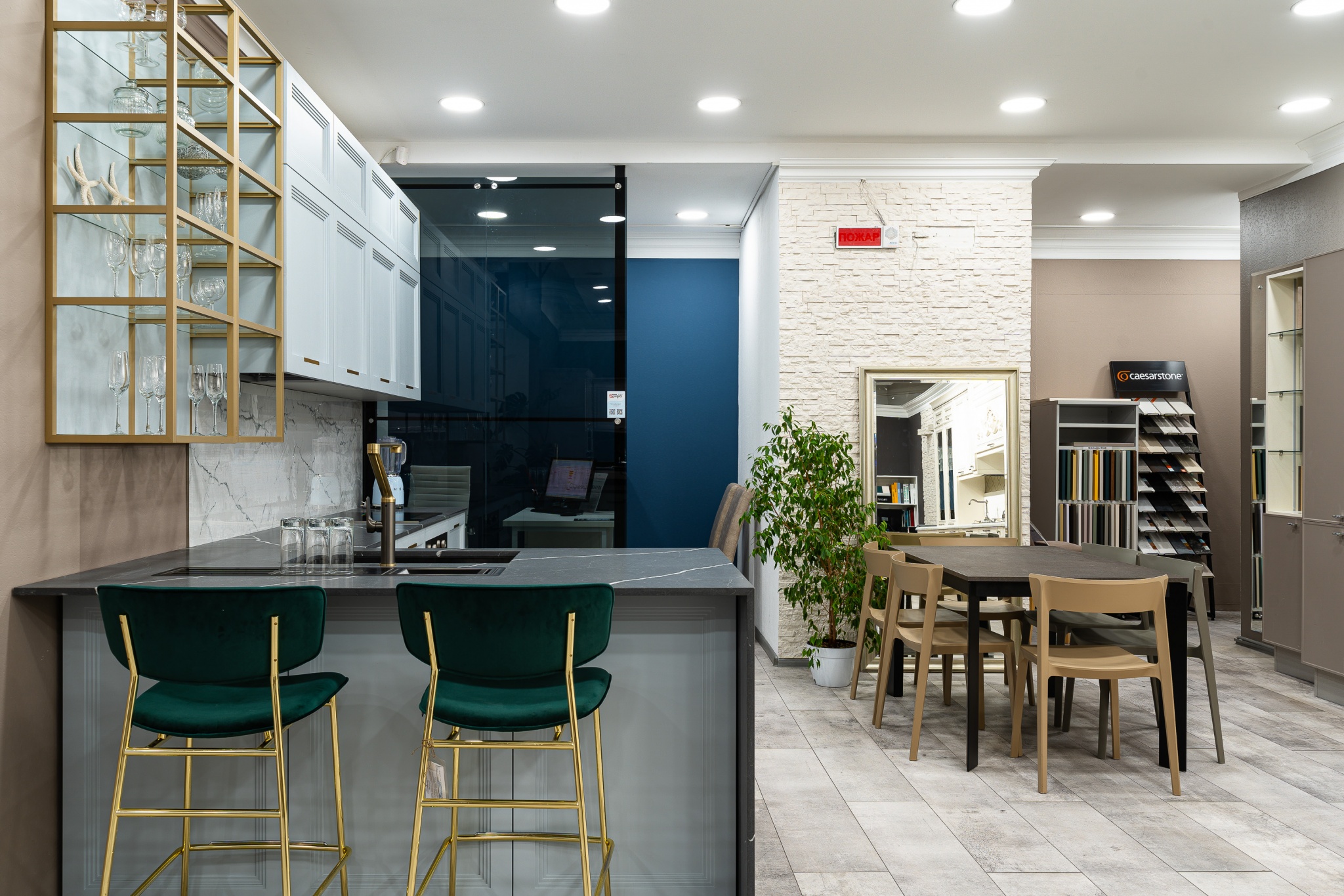 DSC-548.jpg DSC-548.jpg