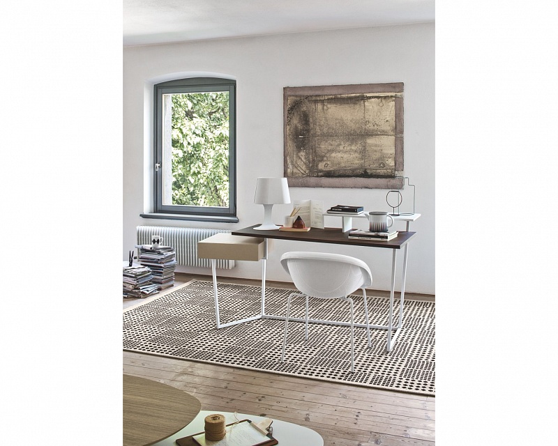 Стол Calligaris LAYERS СНЯТ С ПР-ВА!