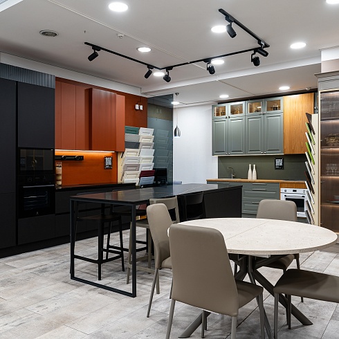 Встречаем обновленную экспозицию нашего салона.