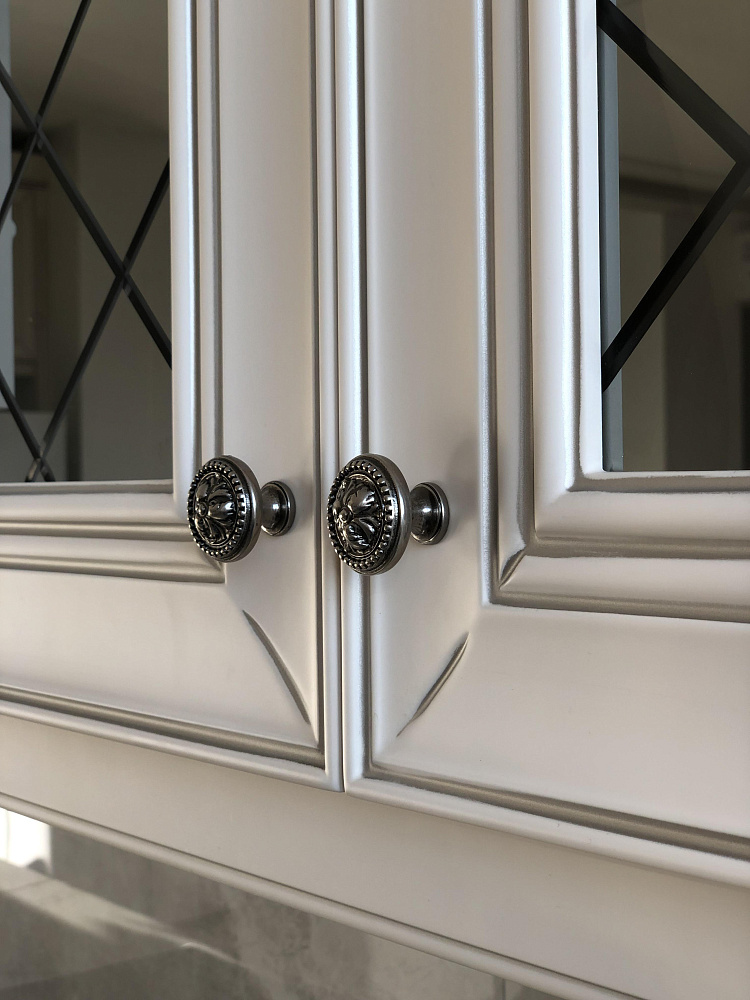 Линейная кухня Монтичели с островом