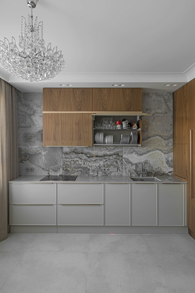 Кухня из шпона ореха в ЖК Левада