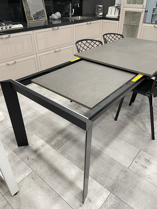 Итальянский стол BARON с раскладкой