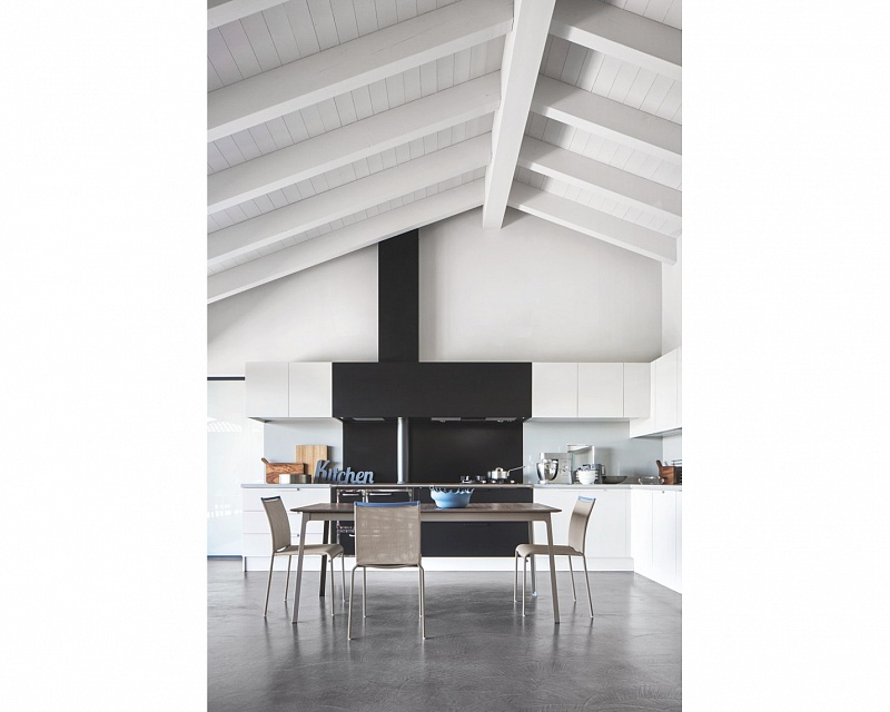 Стол Calligaris DOT СНЯТ С ПР-ВА!